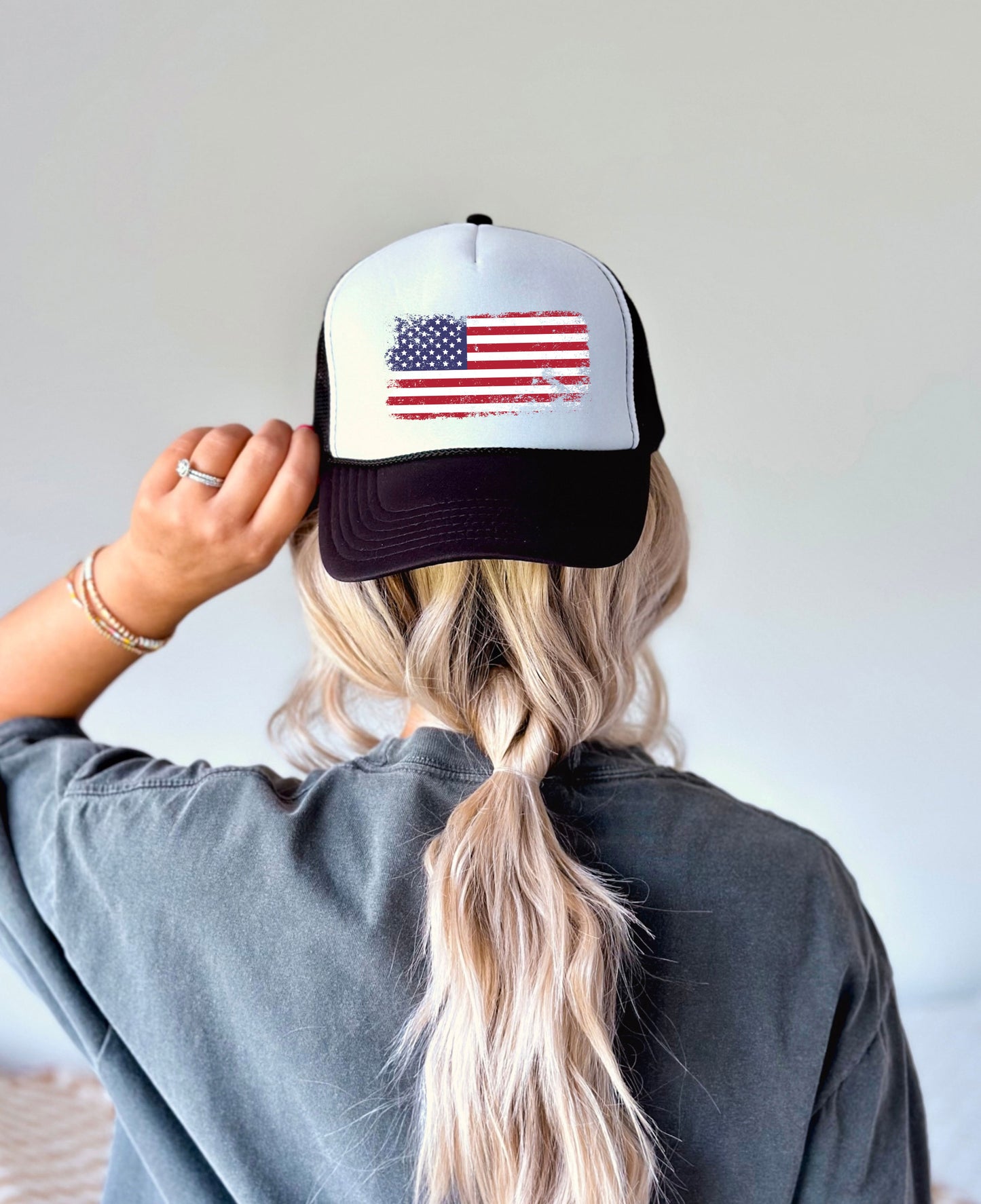Vintage Distressed American Flag Trucker Cap - Patriotic Snap Back Hat, 4th of July Gift for Men & Women - USA Flag Baseball Hat, Patriotic