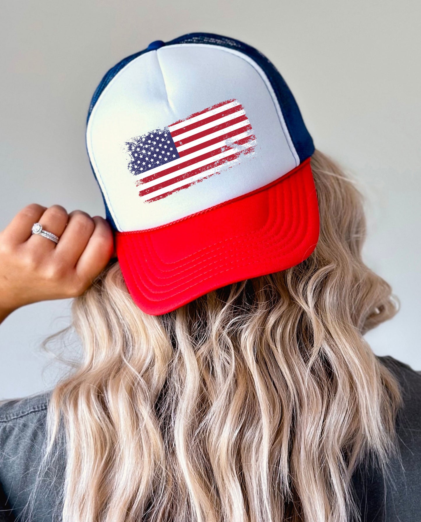 Vintage Distressed American Flag Trucker Cap - Patriotic Snap Back Hat, 4th of July Gift for Men & Women - USA Flag Baseball Hat, Patriotic