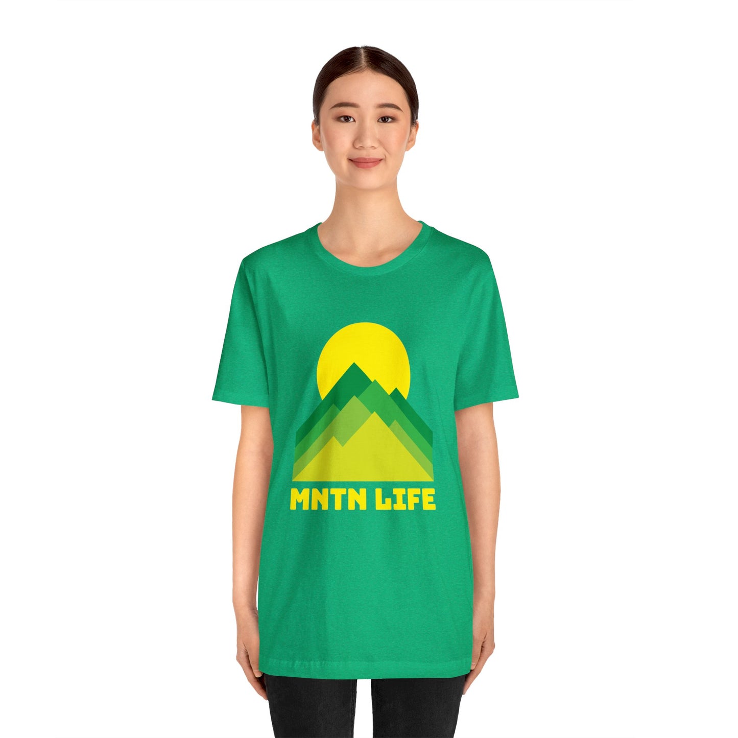 Mountain Life T-Shirt - MNTN Life Camping Shirt - Vintage Retro Classic Nostalgic T-Shirt - Unisex Short Sleeve Tee