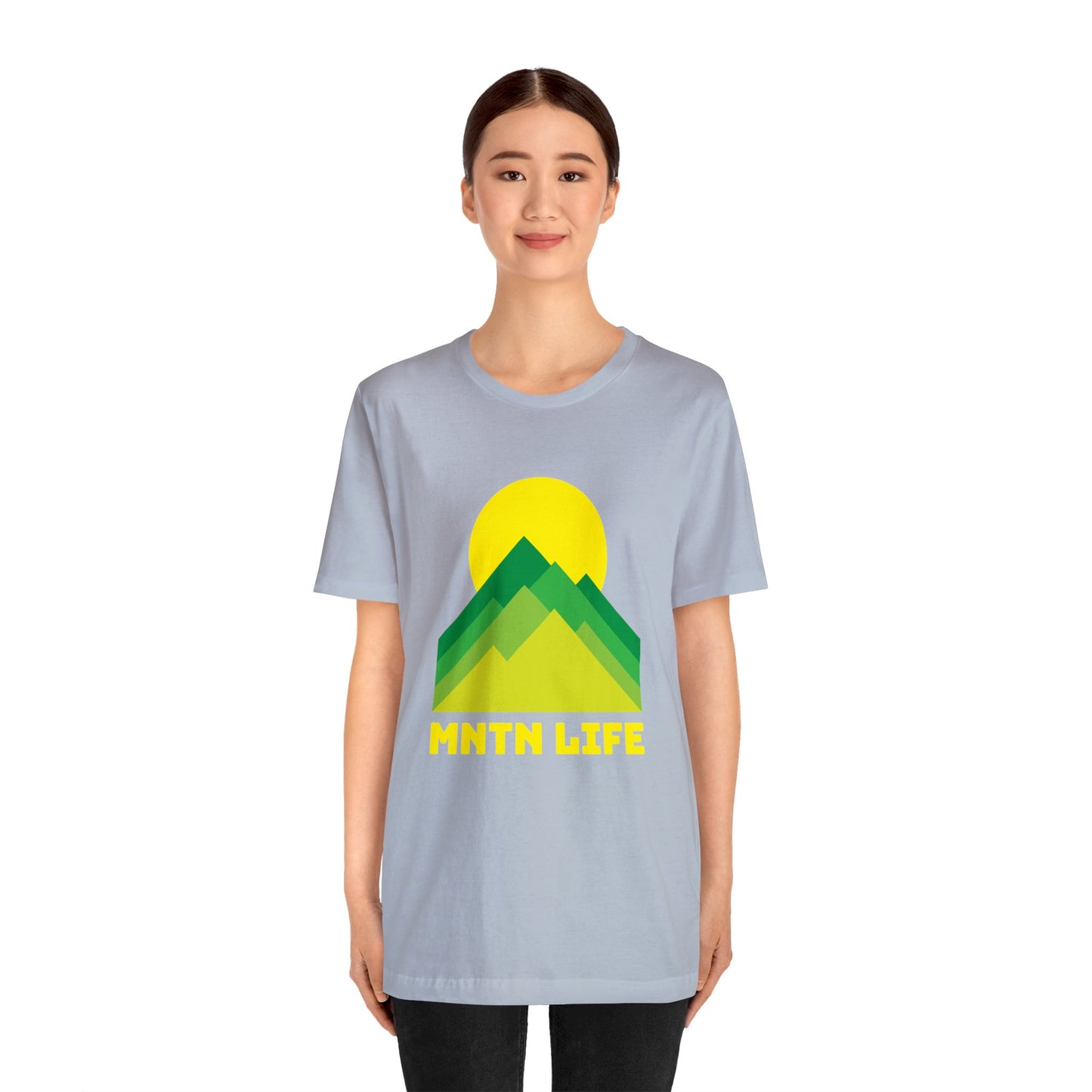 Mountain Life T-Shirt - MNTN Life Camping Shirt - Vintage Retro Classic Nostalgic T-Shirt - Unisex Short Sleeve Tee