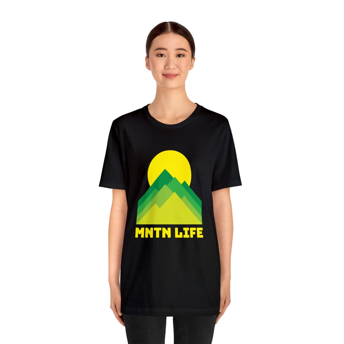 Mountain Life T-Shirt - MNTN Life Camping Shirt - Vintage Retro Classic Nostalgic T-Shirt - Unisex Short Sleeve Tee