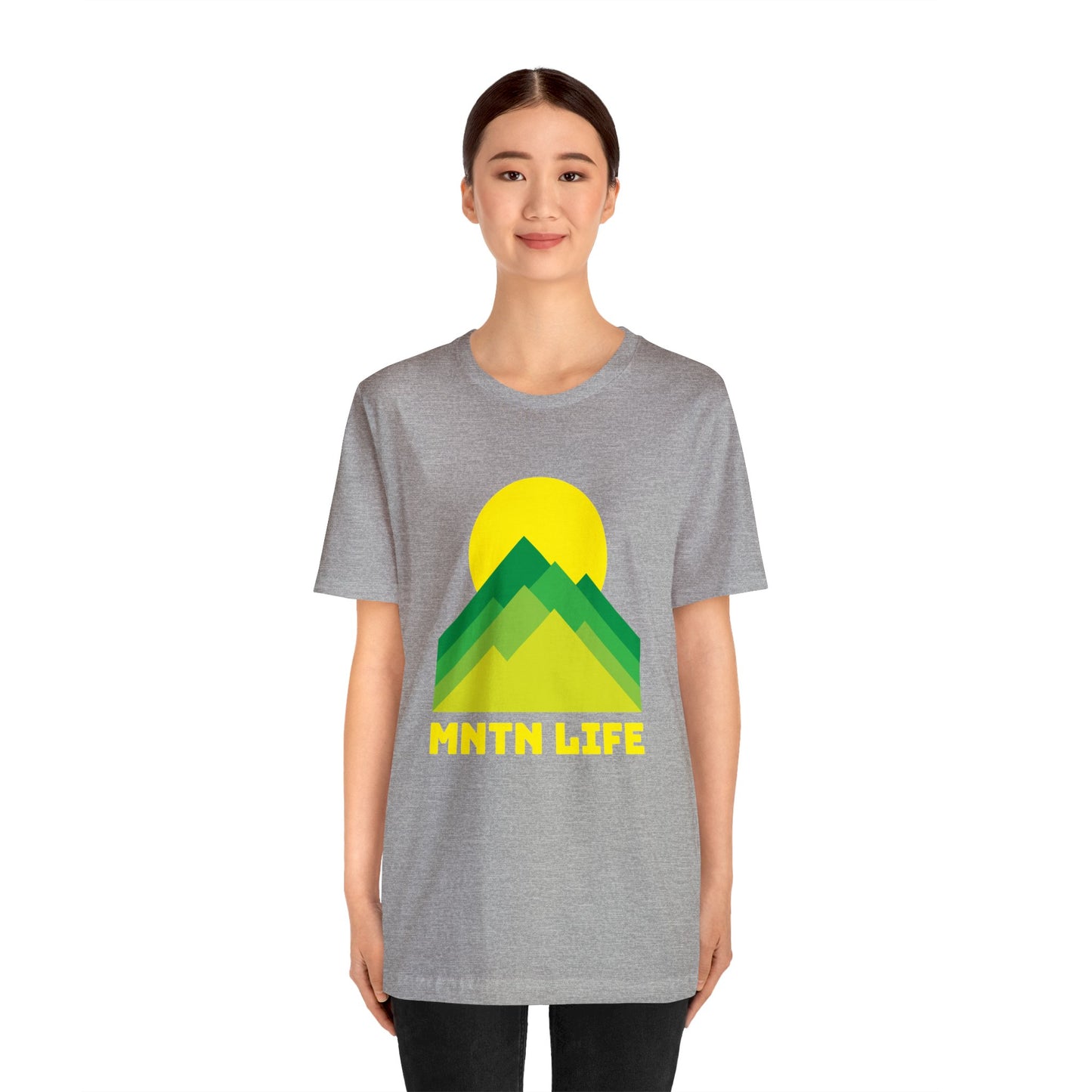 Mountain Life T-Shirt - MNTN Life Camping Shirt - Vintage Retro Classic Nostalgic T-Shirt - Unisex Short Sleeve Tee