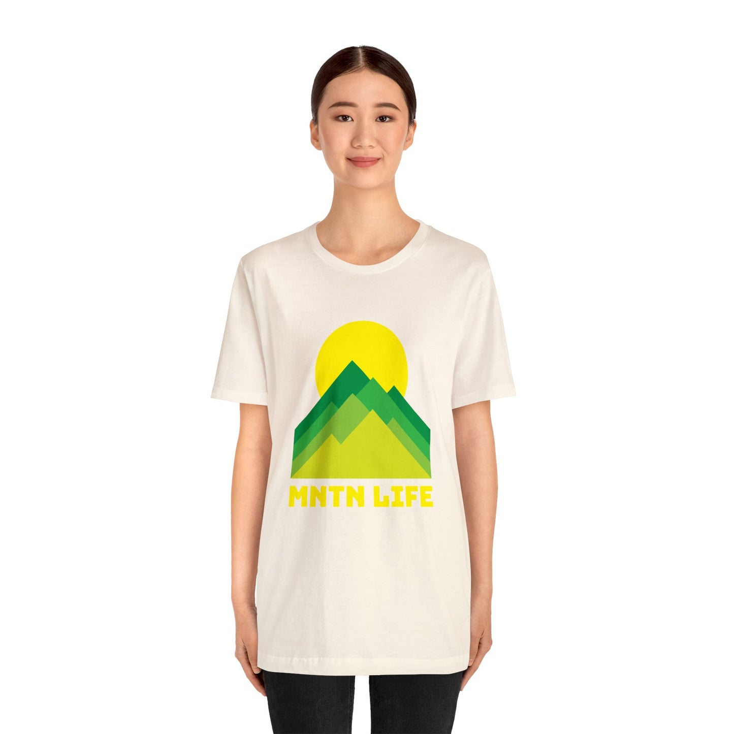 Mountain Life T-Shirt - MNTN Life Camping Shirt - Vintage Retro Classic Nostalgic T-Shirt - Unisex Short Sleeve Tee